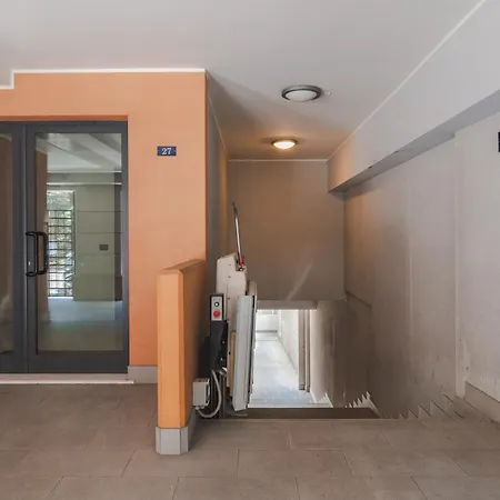Hurban Capitolina Terrace Park Apartment *